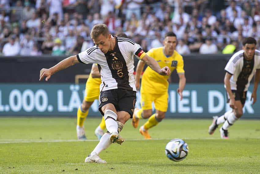 Deutschland vs Ukraine. Das 1000. Spiel der Nationalmannschaft
