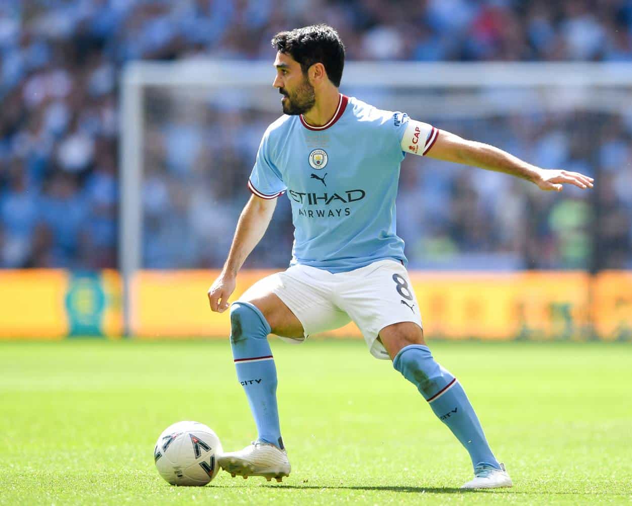 Ilkay G&uuml;ndoğan von Manchester City am Ball