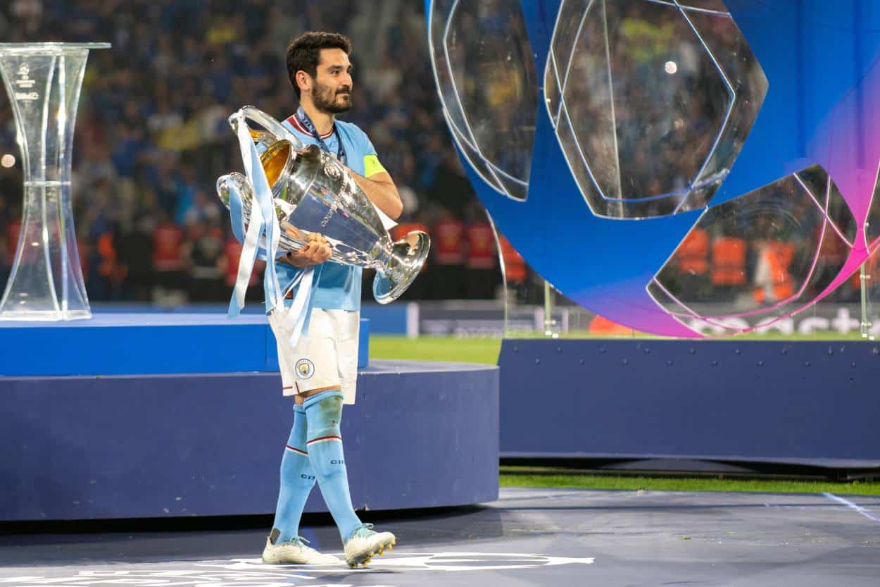 Ilkay G&uuml;ndogan unterzeichnet Vertrag mit Barca
