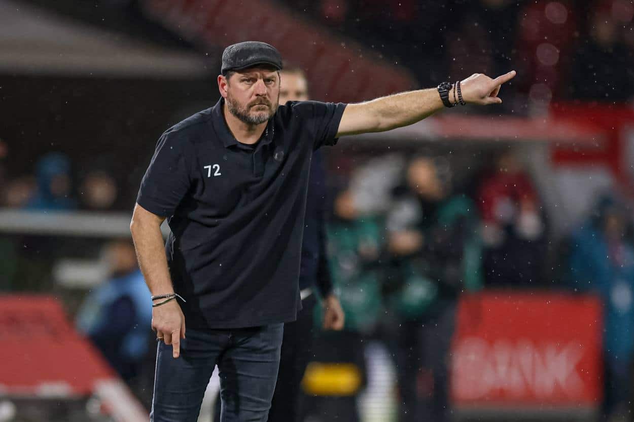 Kurios: KI errechnet Steffen Baumgart als neuen Bar&ccedil;a-Trainer
